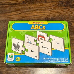The Learning Journey Match It! ABCs Puzzle Set - Green